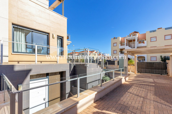 Brukt bolig - Enebolig - Orihuela Costa - La Zenia