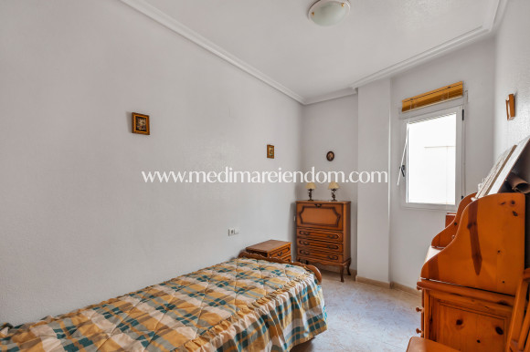 Odsprzedaż - Apartament - Torrevieja