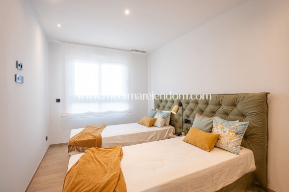 Nybygg - Lav bungalow - La Finca Golf