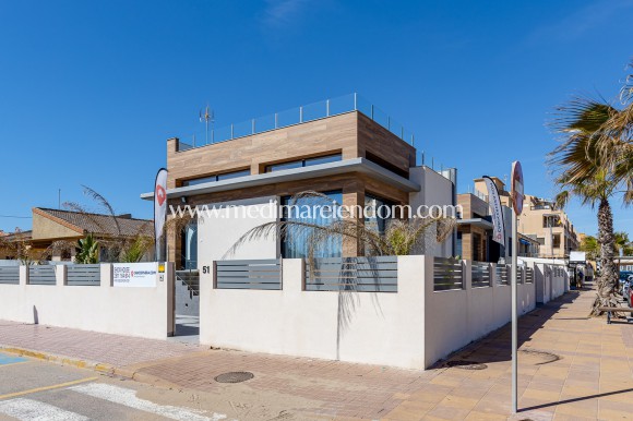 Nieuw gebouw - Villa - Torrevieja - La Mata
